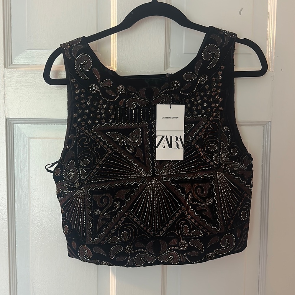 Zara Embroidered top NWT